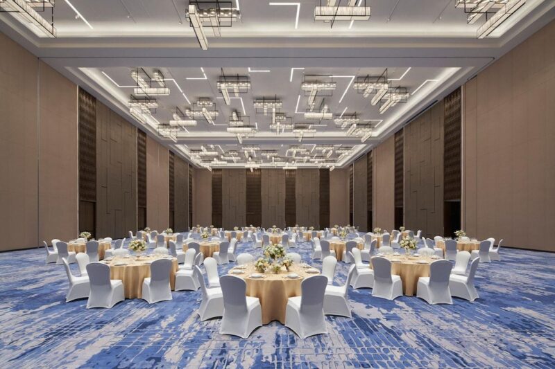 Ballroom 02