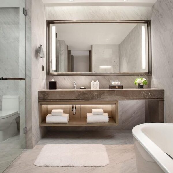 Hotel Bathroom 08