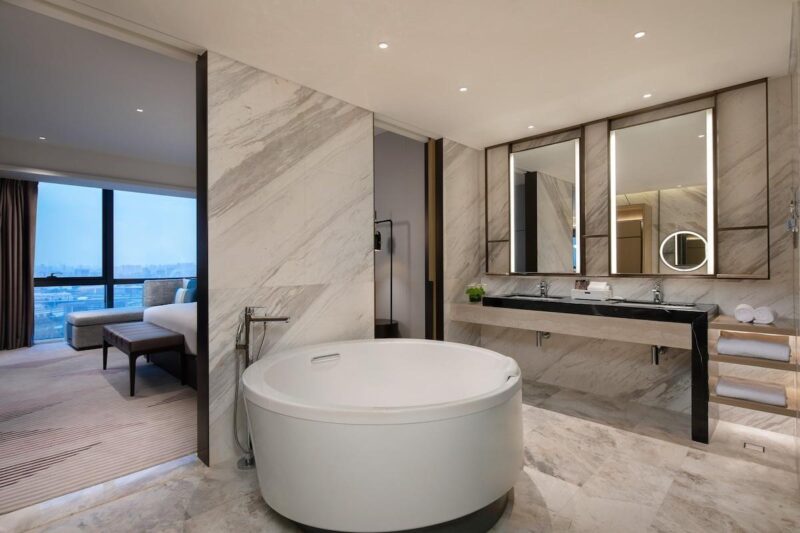 Hotel Bathroom 10