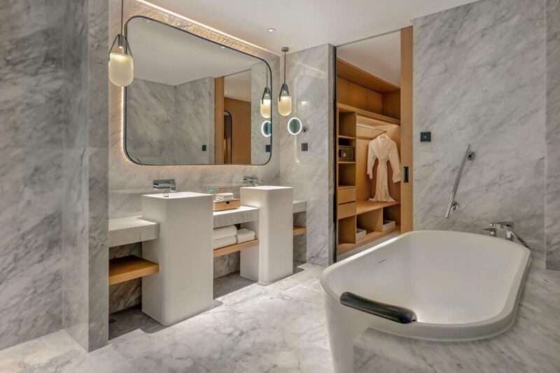 Hotel Bathroom 14