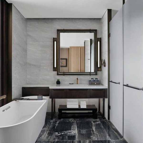 Hotel Bathroom 22