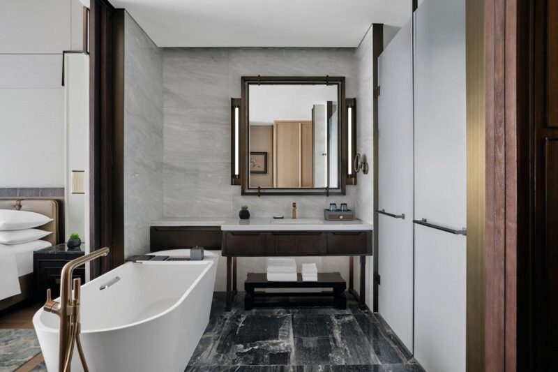 Hotel Bathroom 22