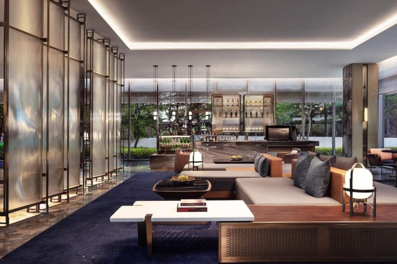 Hotel Lobby 15