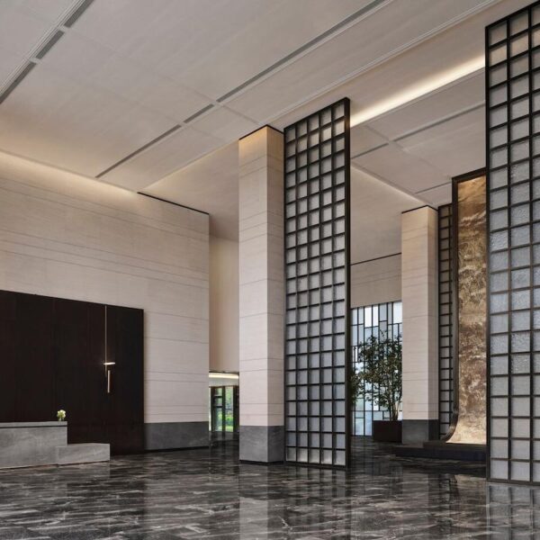 Hotel Lobby 37